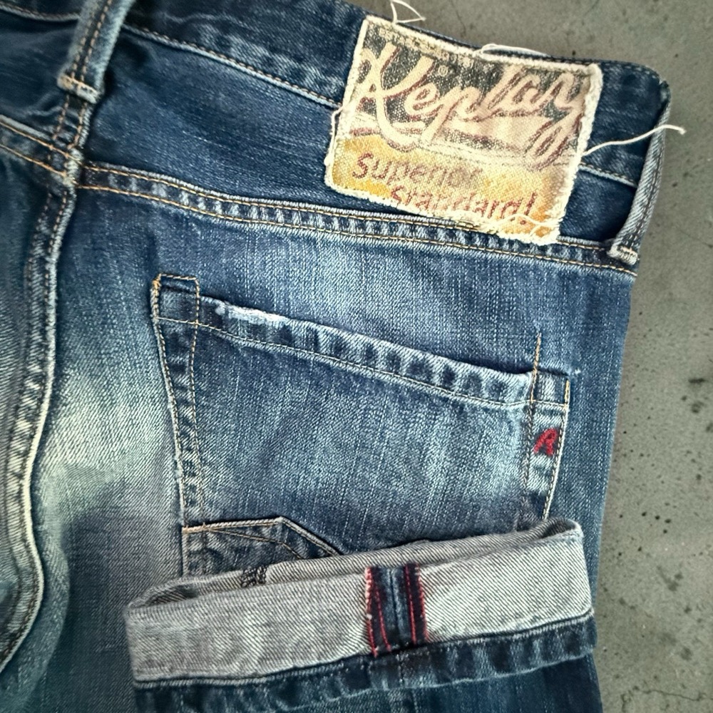 Replay Jeans Mens 31x32 Waitom STRAIGHT Leg M983 Crazy Fade Distressed Whiskered